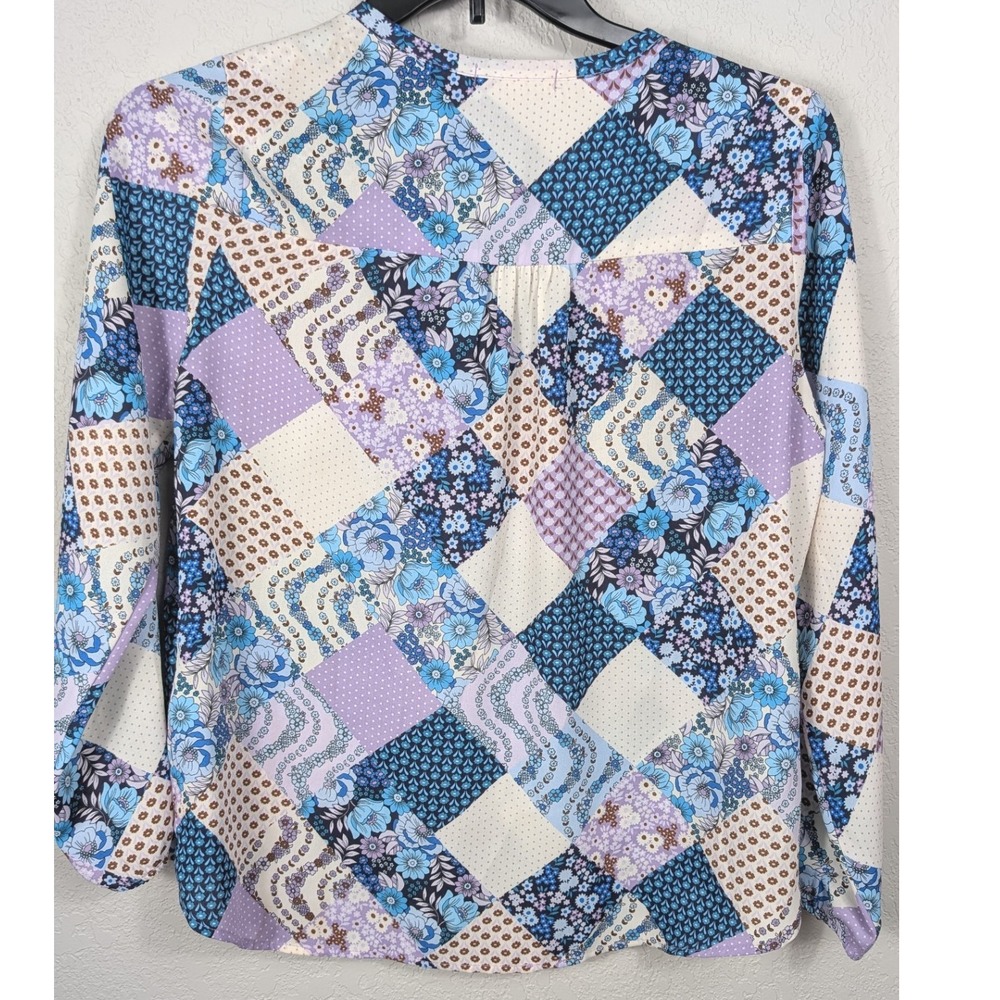 PLEIONE Patchwork Floral Blue Purple Print Long Sleeve V Neck‎ Blouse Size M - Picture 2 of 7